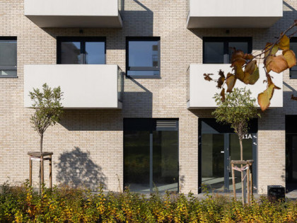 RACŁAWICKA 111A | adres dla Twojego biznesu