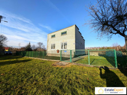 Działka z domem 70m Wąchock