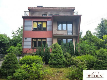 Dom Łuków, Warszawska