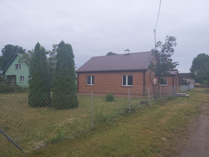 Sprzedam dom 70,działka 3900 m2 Szczeglacin gmina Korczew