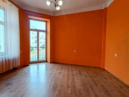 3 pokoje w kamienicy, 76m2, Więckowskiego 74