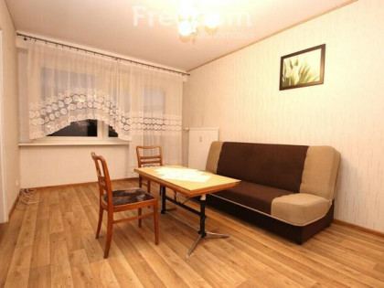 4 pokoje Turek – balkon, piwnica, niski blok