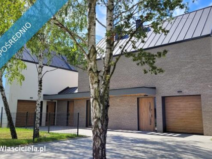 Ekologiczny dom w stanie deweloperskim na nowym osiedlu