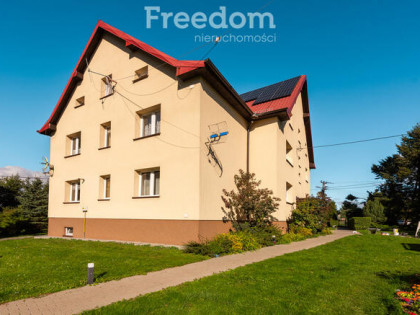 Przytulne mieszkanie z ogrodem, garażem i piwnicą