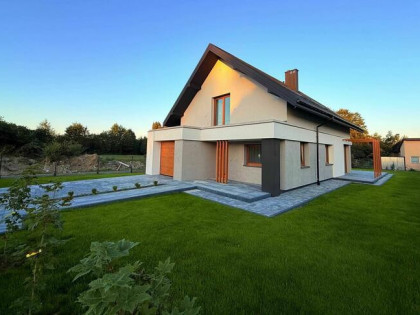 Nowoczesny dom rodzinny dom pod hikorą 2 wojnicz