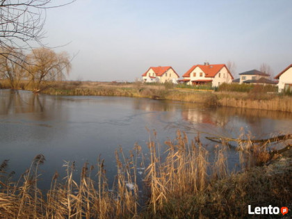 Atrakcyjna działka budowlana ze stawem