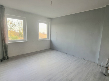 3 pokoje, garaż, ogródek