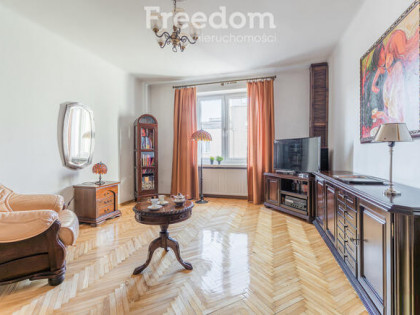 Duża kawalerka na Starej Ochocie | WUM