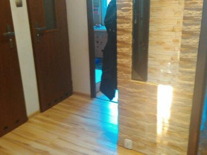 Wynajmę mieszkanie os.Zielone 3 pokoje 61m.