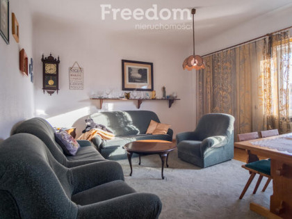 Przestronne mieszkanie na pierwszym piętrze