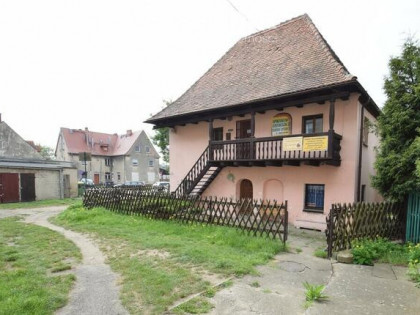 Na sprzedaż kamienica w centrum Niemodlina