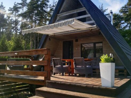 Bożepole Królewskie Dom nad jeziorem taras, las