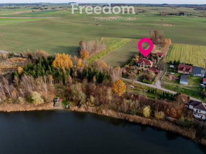 Piękny dom z ogrodem i widokiem na jezioro