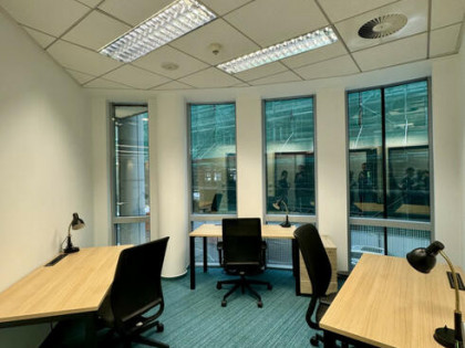 Lokal użytkowy Warszawa gm. Wola Wola, Prosta