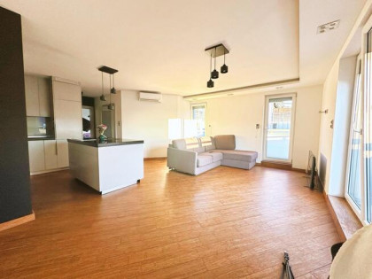 Bezpośrednio, Garaż, Balkon, Centrum ul. Tęczowa