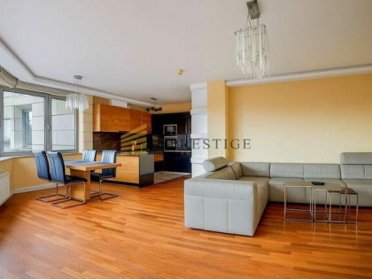 Apartament w inwestycji Holland Park