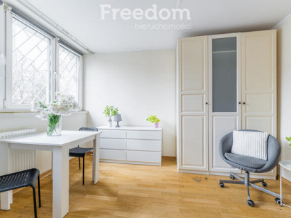 Kawalerka z osobną kuchnią – Grochów, Kordeckiego