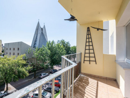 Przestronne 3-pokojowe mieszkanie z balkonem