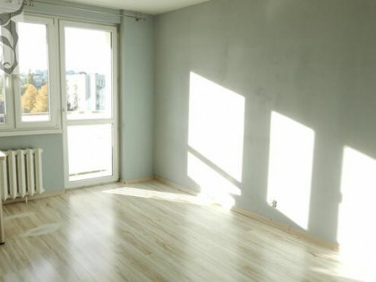 3-POKOJOWE MIESZKANIE CZĘSTOCHOWA PÓŁNOC PRZESTRONNA KUCHNIA