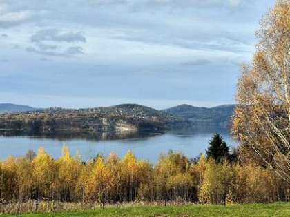 Dzialka budowlana nad Jeziorem Mucharskim 17ar