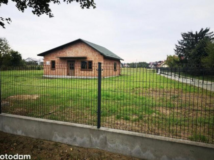 Budynek mieszkalno-usługowy Dom w centrum Paszczyny 19a