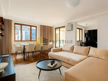 *Apartament w prestiżowej lokalizacji* Patria*