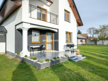 Dom Czernichów, Ogrodowa