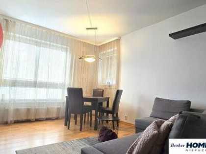 Blisko Lasu Kabackiego, 10 minut do stacji metra