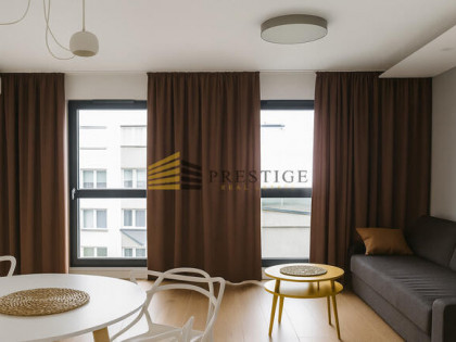 Kameralne mieszkanie na Chłodnej na sprzedaż