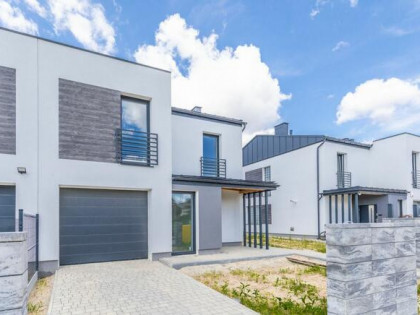 Dom Jakubowice Konińskie gm. Niemce,