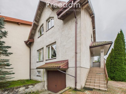 dom w spokojnej okolicy