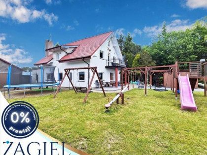 Dom z 4 apartamentami nad morzem