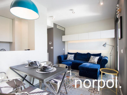 Sukiennicza, studio, klimatyzacja, balkon, siłownia, basen, widok na Wisłę