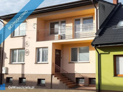 Do remontu, przestronny, z budynkami gosp