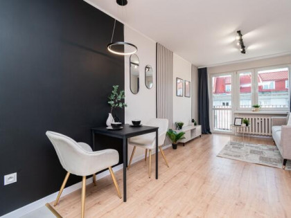 Rozkładowe 3 pok z osobna kuchnia/balkonem/Parking