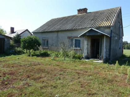 Dom wolnostojący z lat 60-tych, do generalnego remontu!!!