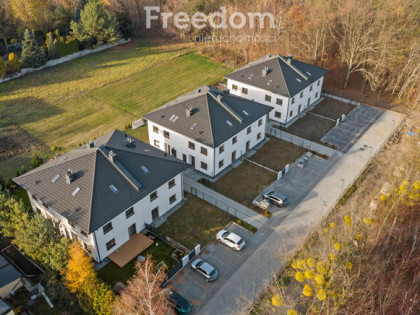 Dom bliźniak w stanie deweloperskim – Kaputy