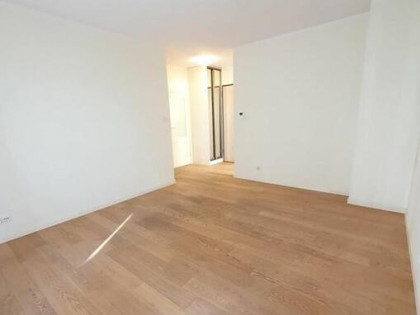 2-pokojowe mieszkanie z osobną kuchnią i balkonem