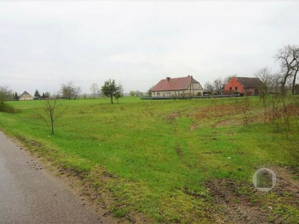 Działka z WZ przy drodze asfaltowej w Goszczanowcu