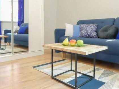 Do wynajęcia jasna kawalerka, Strażacka 3