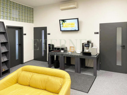 Inwestycyjny lokal usługowy z najemcą, CENTRUM 1km