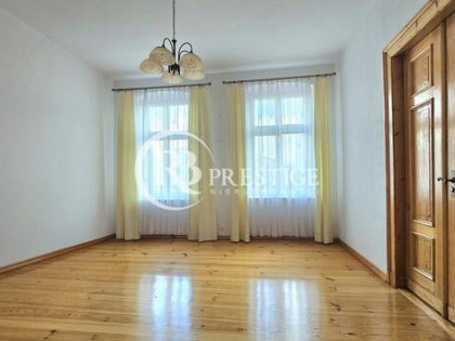 Mieszkanie z potencjałem i widokiem na Plac Zgody