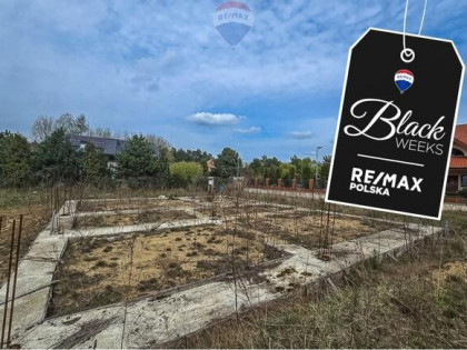 Leonów: Dom w budowie na działce 1304 m² Media!