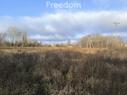 Działka budowlana na obrzeżach miasta