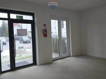 Lokal handlowo- usługowy 25m2