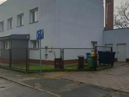 Dom Kobierzyce, Poprzeczna