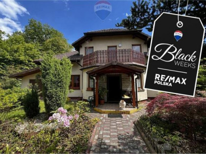 BLACK WEEKS - Przestronny dom w otoczeniu zieleni