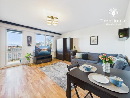 Przestronne 4-pokojowe mieszkanie na Jarotach