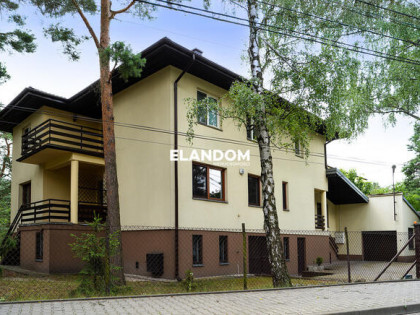 Dom dla wielopokoleniowej rodziny / Duża działka