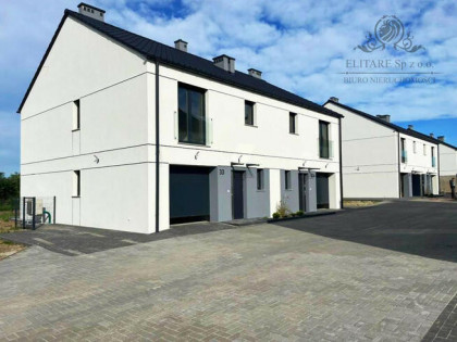 Dom o pow. 109,m2 + garaż 16,24m2, pompa ciepła/ Miłoszyce, Jelcz Laskowic